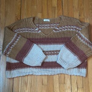 Elan Women's V-Neck Sweater. Size Medium